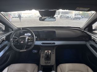 INTERIOR_ROOF