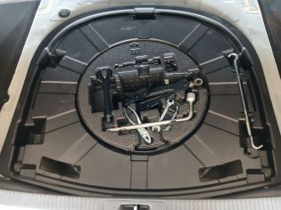 SPARE_TYRE