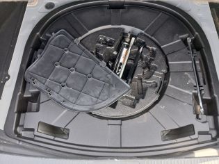 SPARE_TYRE