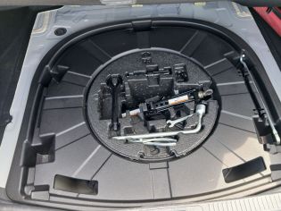SPARE_TYRE