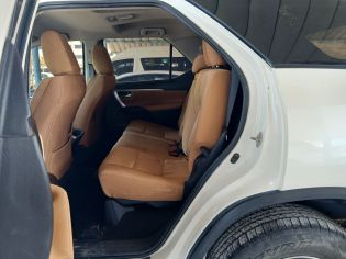 REAR_SEATS