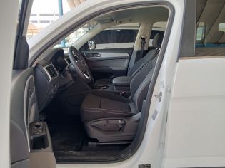 INTERIOR_ROOF